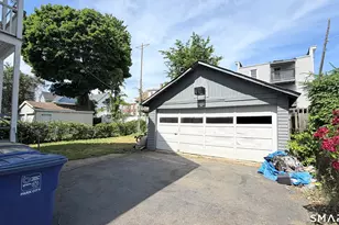 464-466 Hollister Ave, Bridgeport, CT 06607 - Photo 2