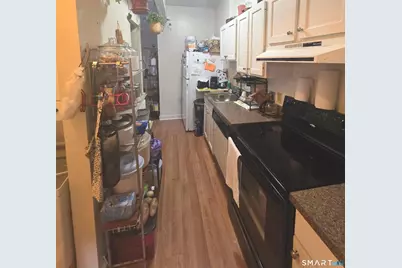 31 Alden Street #B, Hartford, CT 06114 - Photo 4
