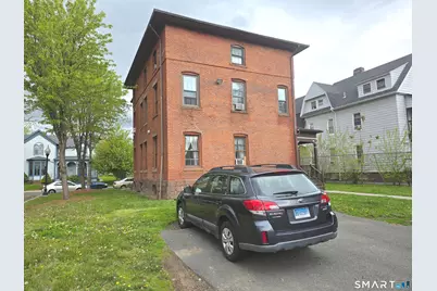 31 Alden Street #B, Hartford, CT 06114 - Photo 10
