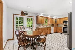 30 Creeping Hemlock Dr, Norwalk, CT 06851 - Photo 14