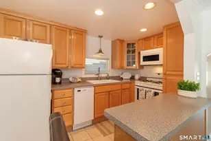 37 Lawrence Ave, Milford, CT 06460 - Photo 18