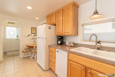 37 Lawrence Avenue, Milford, CT 06460 - Photo 16