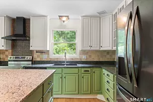 6 Huntington Dr, Somers, CT 06071 - Photo 4