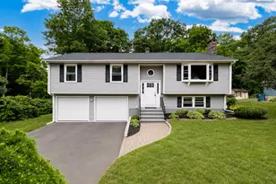 185 Tanglewood Dr, Hamden, CT 06518 - Photo 2