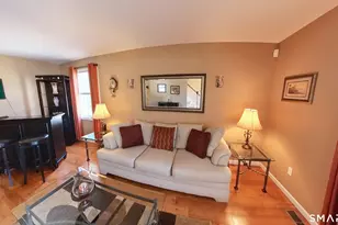 21 Hillcrest Ave, Meriden, CT 06451 - Photo 16