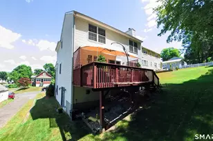 21 Hillcrest Ave, Meriden, CT 06451 - Photo 4