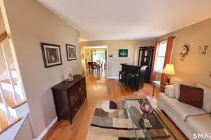21 Hillcrest Ave, Meriden, CT 06451 - Photo 14