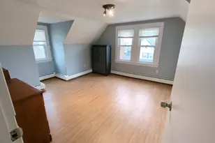 633 Arch St, New Britain, CT 06051 - Photo 2
