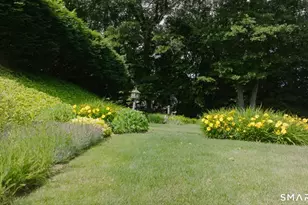 325 Georgetown Dr, Watertown, CT 06795 - Photo 20