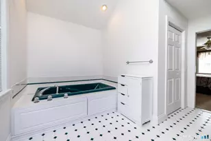 325 Georgetown Dr, Watertown, CT 06795 - Photo 14