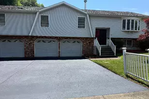 54 Sorensen Rd, West Haven, CT 06516 - Photo 1
