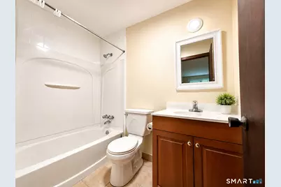 185 Scott Road #1-D, Waterbury, CT 06705 - Photo 6