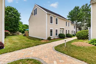 54 Rope Ferry Rd, Waterford, CT 06385 - Photo 2