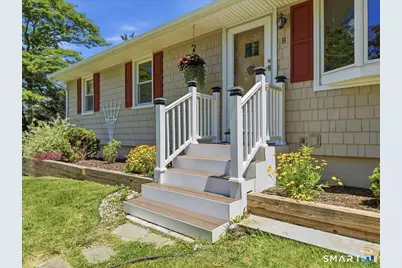 8 Roxbury Court, East Lyme, CT 06357 - Photo 4