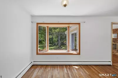 8 Roxbury Court, East Lyme, CT 06357 - Photo 14
