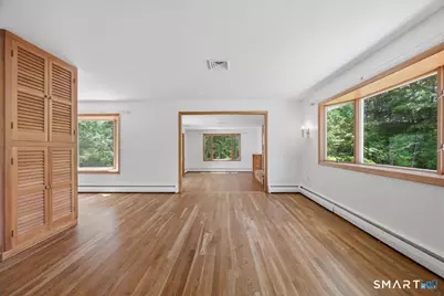 8 Roxbury Court, East Lyme, CT 06357 - Photo 20