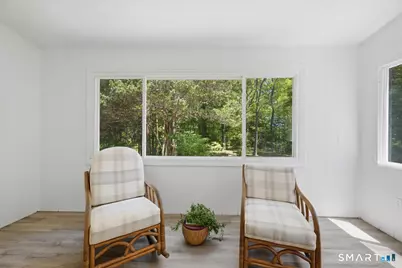 8 Roxbury Court, East Lyme, CT 06357 - Photo 16