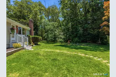 8 Roxbury Court, East Lyme, CT 06357 - Photo 38