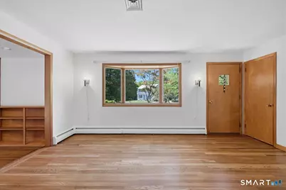 8 Roxbury Court, East Lyme, CT 06357 - Photo 18