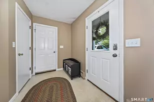 2 Meadowside Dr, Farmington, CT 06085 - Photo 2