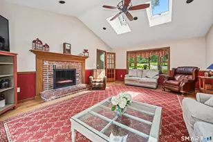 2 Meadowside Dr, Farmington, CT 06085 - Photo 4