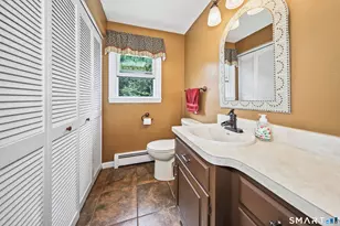 2 Meadowside Dr, Farmington, CT 06085 - Photo 10