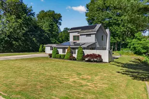 10 Herster Dr, East Lyme, CT 06357 - Photo 2
