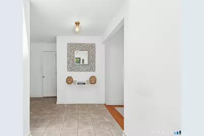 289 New Norwalk Road #39, New Canaan, CT 06840 - Photo 4