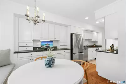 289 New Norwalk Road #39, New Canaan, CT 06840 - Photo 10