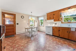 87 Lewis St, Middletown, CT 06457 - Photo 8