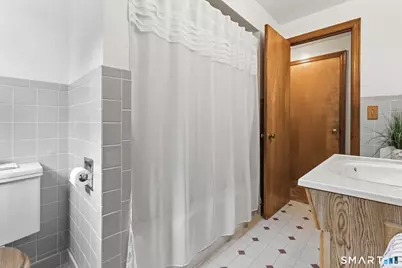 87 Lewis Street, Middletown, CT 06457 - Photo 18