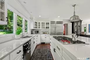 11 Butternut Hollow Rd, Greenwich, CT 06830 - Photo 12
