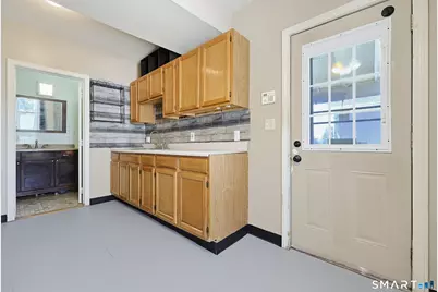 841 Iranistan Avenue, Bridgeport, CT 06604 - Photo 20