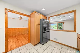 120 Burban Dr, Branford, CT 06405 - Photo 8