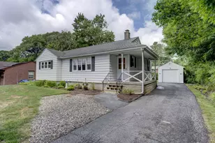 569 Charles St, Torrington, CT 06790 - Photo 2