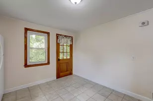569 Charles St, Torrington, CT 06790 - Photo 10