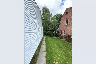 87 Cumberland Street, Hartford, CT 06106 - Photo 28
