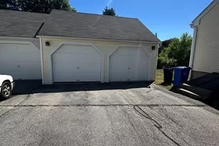 6 Heritage Square, Mansfield, CT 06250 - Photo 2