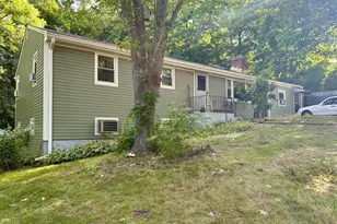 670 Benham St, Hamden, CT 06514 - Photo 2