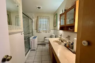 670 Benham St, Hamden, CT 06514 - Photo 12