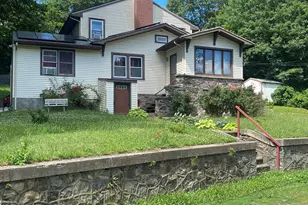 152 Delaware Ave, Waterbury, CT 06708 - Photo 2