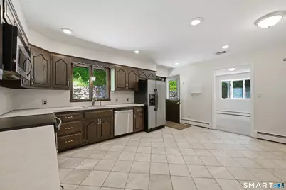 11 Wicks Manor Drive, Danbury, CT 06810 - Photo 10