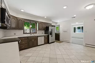 11 Wicks Manor Dr, Danbury, CT 06810 - Photo 10