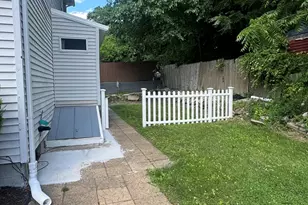 104 Prospect St, Ansonia, CT 06401 - Photo 8