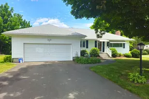 25 Baldwin Dr, Bristol, CT 06010 - Photo 2