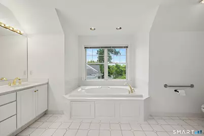 99 Forest Street #99, New Canaan, CT 06840 - Photo 22