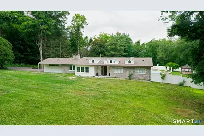 62 Heritage Drive, Woodbury, CT 06798 - Photo 2