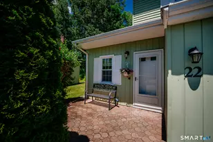 22 Pebble Ct, Newington, CT 06111 - Photo 4