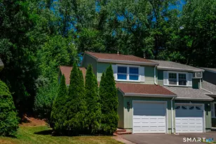 22 Pebble Ct, Newington, CT 06111 - Photo 2