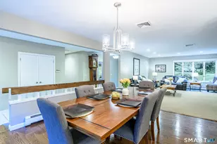 36 Bunker Hill Dr, Trumbull, CT 06611 - Photo 10